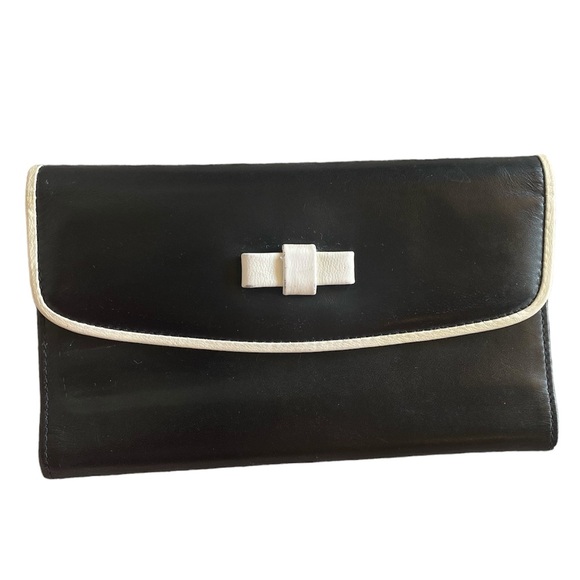 Rolfs Handbags - Rolfs Calfskin Leather Vintage Black Trifold Women’s Wallet, White Bow Italy